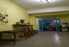 Lain-lain 5 One Time Hostel