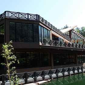 Hotel Exterior 1 Dabie Mountain Village Resort, โรงแรม & ที่พัก หยวนชวู่