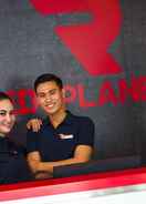 Hotel Main Pic Red Planet Makassar