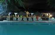 สระว่ายน้ำ 3 Amoaras Resort