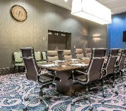 ห้องประชุม 2 Embassy Suites by Hilton Louisville Downtown