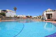 สระว่ายน้ำ Fuerteventura Beach Club 