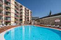 Swimming Pool RT-Apartamentos Guinea