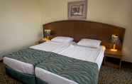 Bedroom 3 Dosi Hotel