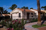 Exterior Santa Fe Bungalows