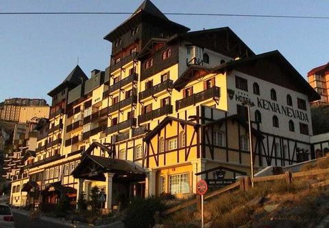 Swimming Pool Hotel Kenia Nevada