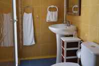 In-room Bathroom Es Nautico Suites