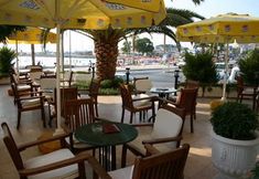 Nhà hàng 6 Ozcelik 