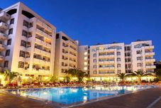 Hồ bơi City’s Hill Hotel