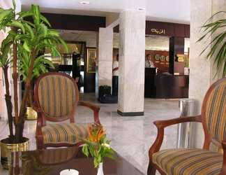 Lobby 2 Pyramisa Isis Corniche