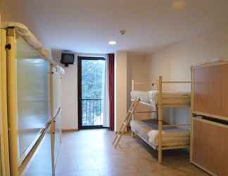 Kamar Tidur 2 Abrigall Hostel Masella