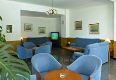 酒吧、咖啡廳與交誼廳 5 Condemar