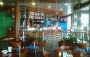 Bar, Kafe, dan Lounge 2 Astuy