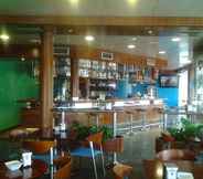 Bar, Cafe and Lounge 2 Astuy