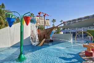 Atlantica Oasis Hotel, Rp 4.060.904
