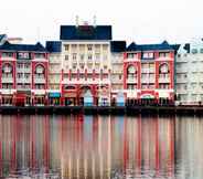 Exterior 7 Disney's Boardwalk Inn