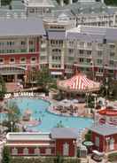 SWIMMING_POOL Disney's Boardwalk Inn