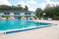 Swimming Pool Rodeway Inn Maingate