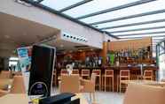 Bar, Cafe and Lounge 7 Morasol Suites