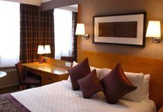 Kamar Tidur 4 Menzies Strathmore Luton