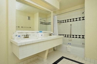 In-room Bathroom Americas Best Value Inn Las Vegas Strip