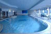 Swimming Pool Green Hotel