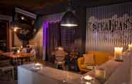 Bar, Kafe dan Lounge 2 Hotel Spa El Muelle de Suances