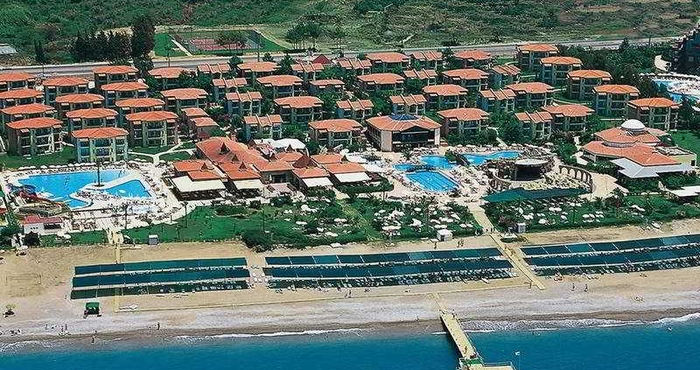 Atraksi di Area Sekitar Gypsophila Holiday Village