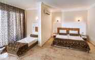 Bedroom 3 Saritas Hotel