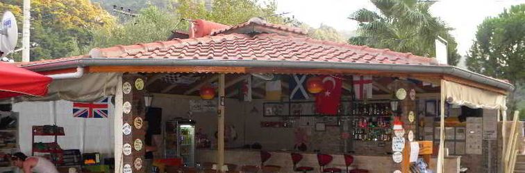 Bedroom Leon's Sun Village Apartments