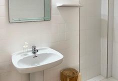 Toilet Kamar 6 Baulo Mar