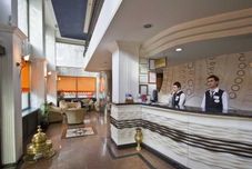 ロビー Buyuk Velic