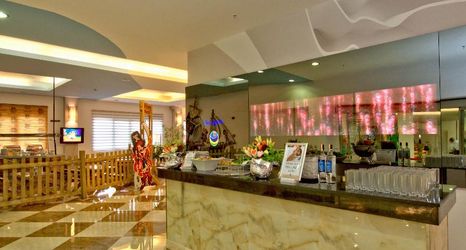 로비 2 TUI BLUE Tropical