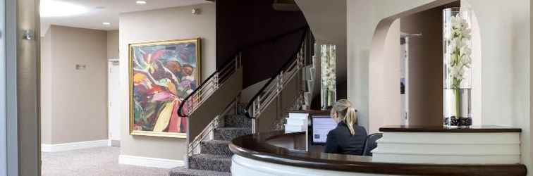 Lobby Sudbury House