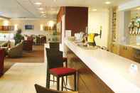 Bar, Cafe and Lounge Premier Inn Luton Town Centre