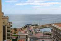 Nearby View and Attractions Biarritz Apartamentos Bloque I