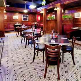 Hotel Ithaca1 , 飯店Kitchen Theater