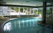 Swimming Pool 4 Holiday Inn Middletown