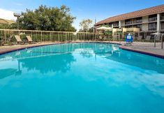 スイミングプール 6 La Quinta Inn Thousand Oaks Newbury Park