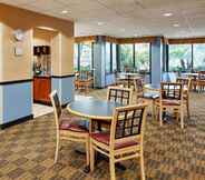 ร้านอาหาร 5 La Quinta Inn Thousand Oaks Newbury Park