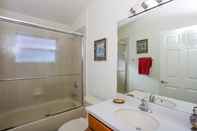 In-room Bathroom Gulf Coast Homes Sarasota-Bradenton Area