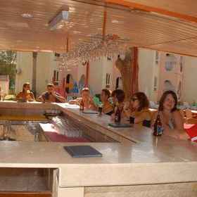 Angora Hotel 1, 酒店 Dragon Bar