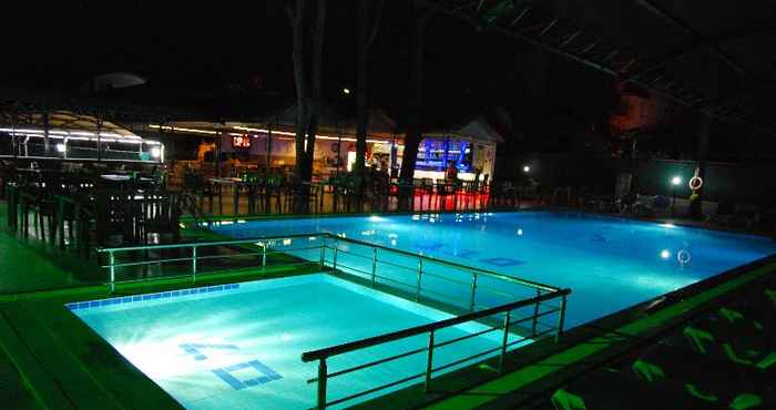 Hồ bơi Angora Hotel