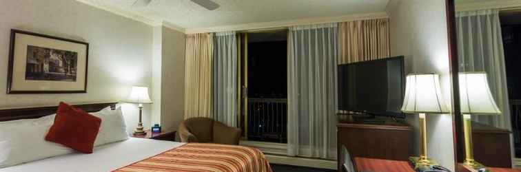 Bedroom Harbour Towers Hotel & Suites