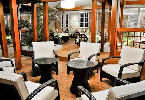Lobby Island Inn