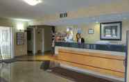Lobby 2 Mississauga Inn & Suites