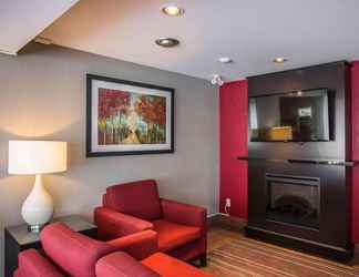 Lobi 2 Comfort Inn Ottawa Downtown