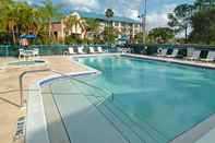 Kolam Renang Comfort Inn Naples East I-75