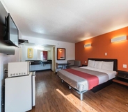 ห้องนอน 6 Americas Best Value Inn Riverwalk Downtown Market