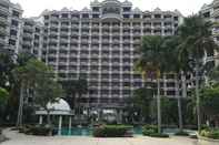 Kolam Renang Everly Resort Hotel Malacca 